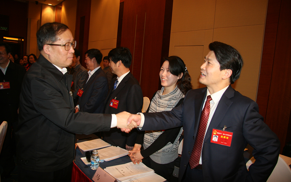 时任湖北省委书记、、、人大主任李鸿忠接见董事长